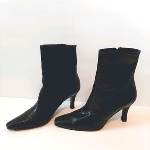 STUART WEITZMAN BLACK LEATHER ANKLE BOOTS
